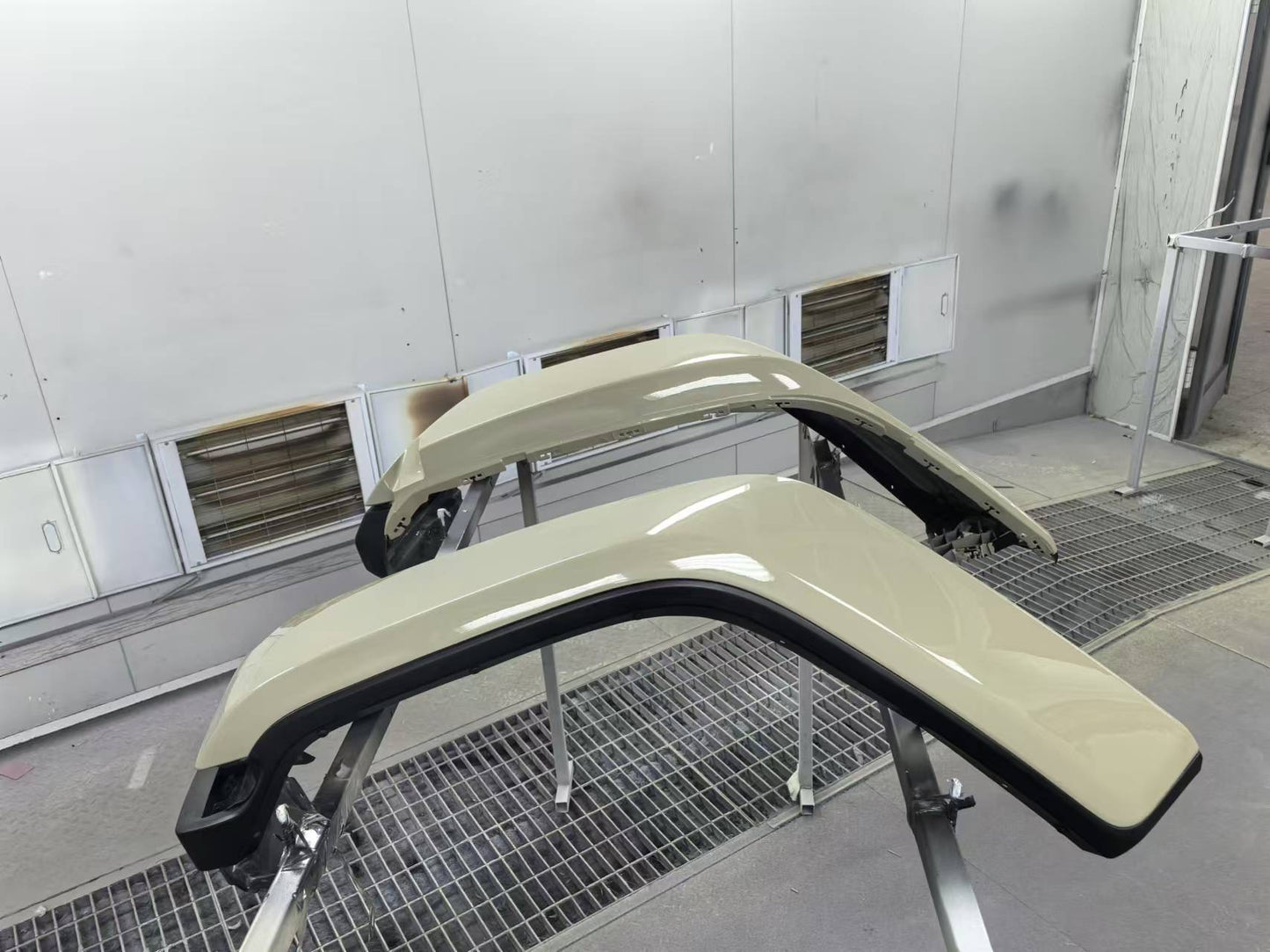 18-24 Jeep Wrangler : High Fender Color Matched Painted Set