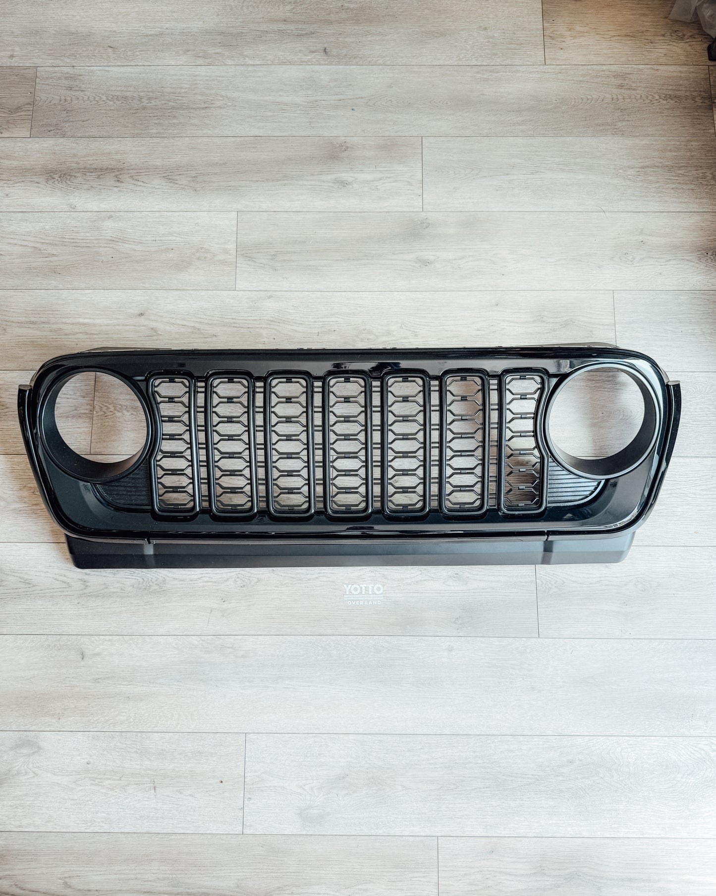 2024 Grille Archive