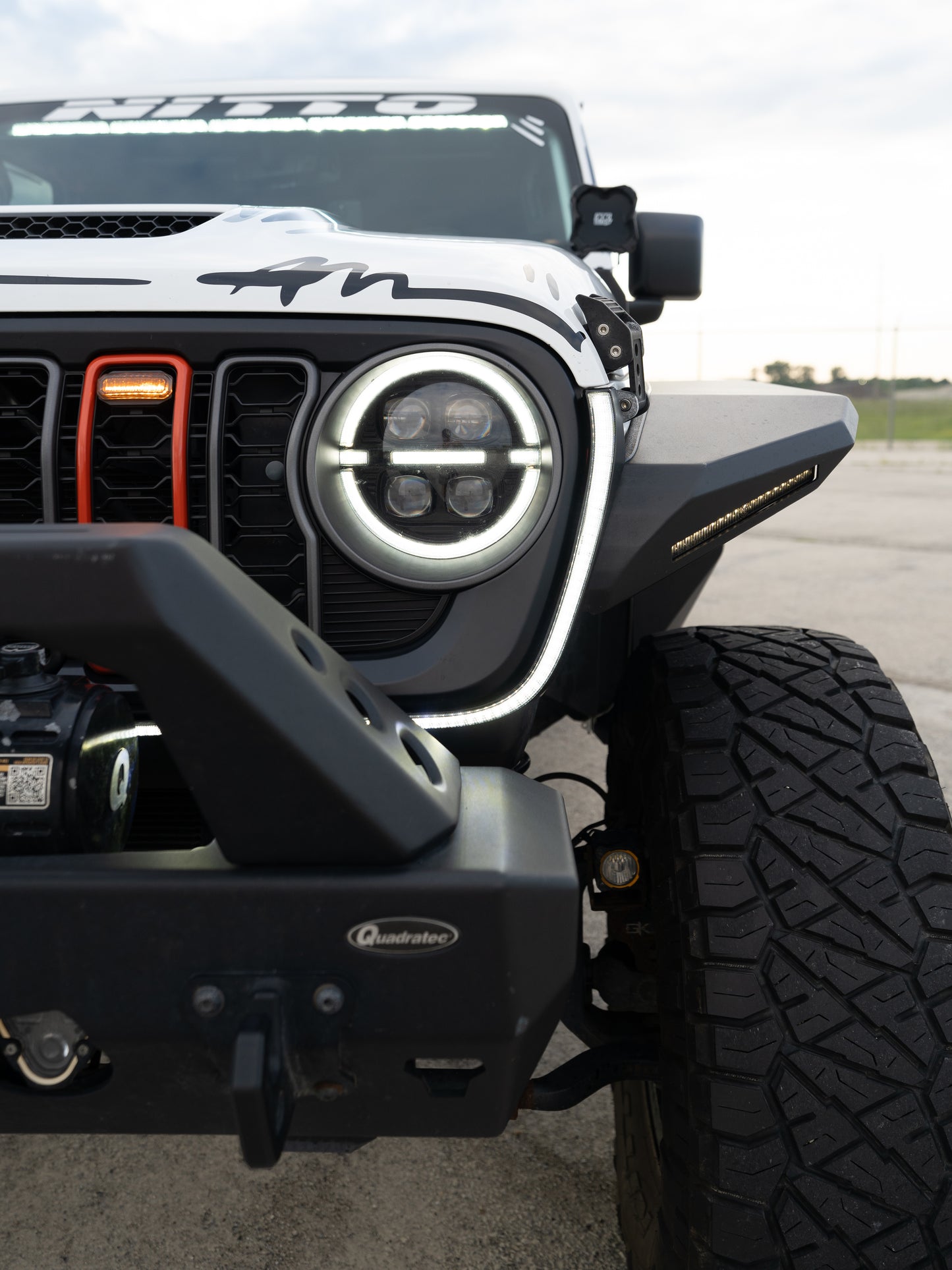 Awakening Sequential LED Grille Surround – Fits 2024 Jeep JL/JT