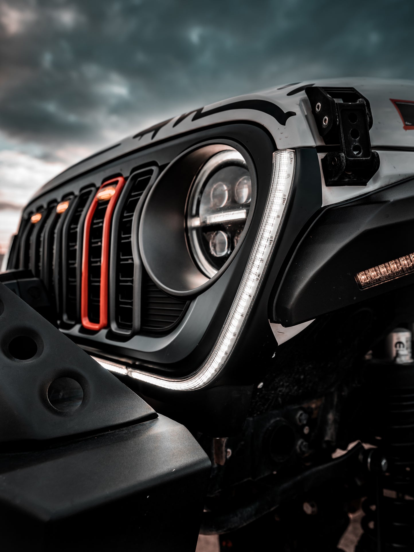 Awakening Sequential LED Grille Surround – Fits 2024 Jeep JL/JT