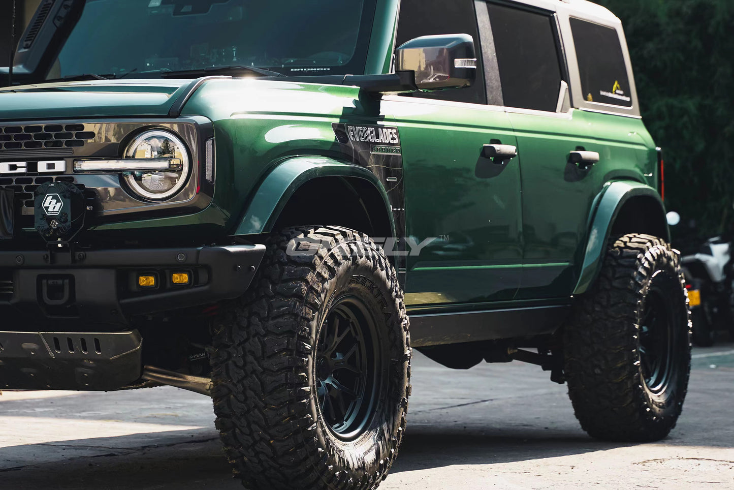 Bronco Slim Fenders Factory Painted Options